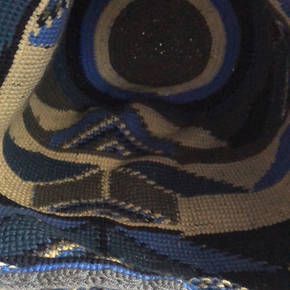 Hand Woven Cotton Crossbody Drawstring Bag - Picture 8 of 8